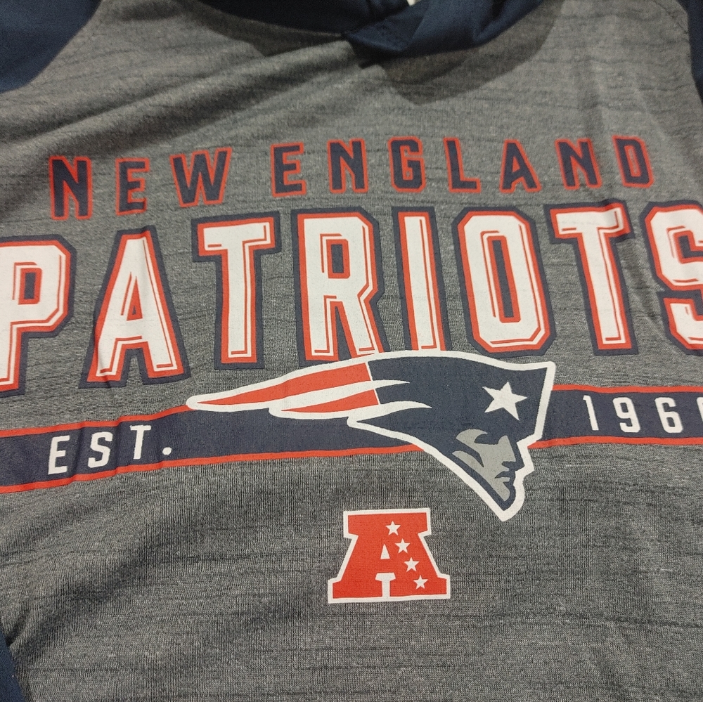 New NFL New England Patriots EST. 1960 Hoodie Size Large